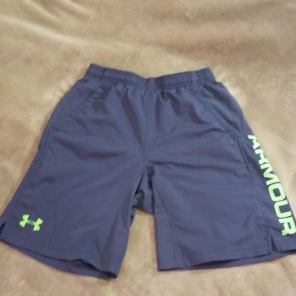 under armour hybrid shorts